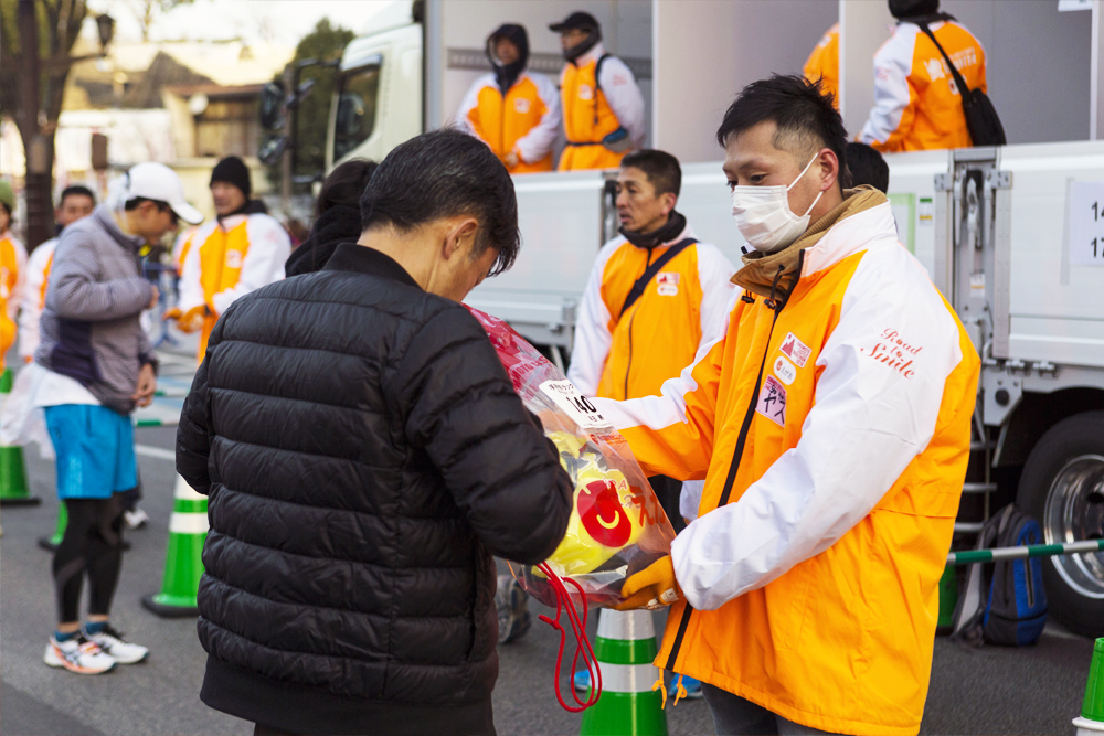 活動内容:手荷物預かり・返却